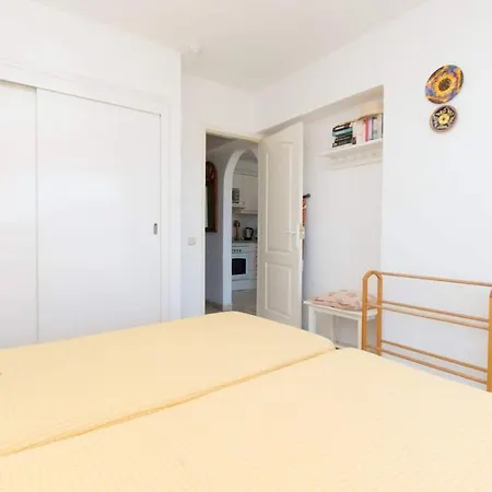 Santa Maria 125 - One Bed *